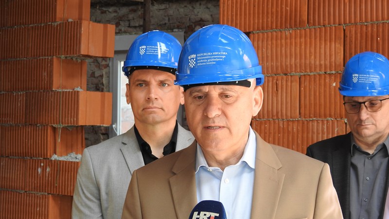 Bačić u Petrinji: Jezgri grada vraća se izgled prije potresa već iduće godine